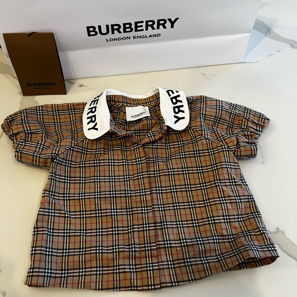 NEW BURBERRY  Brown and White Plaid Blouse with Peter Pan Collar - 12M